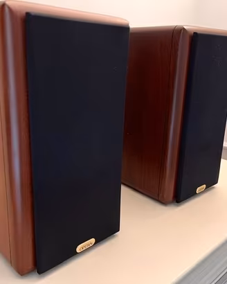 Diffusori Opera 1.5 AV + stand Norstone Stylum 2