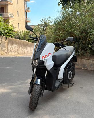 Seat MO 125 eScooter (12/2022) - Solo 4600 Km