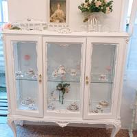 vetrina shabby 
