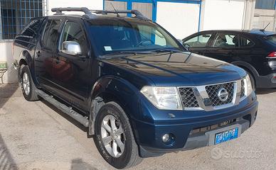 Nissan Navara  2.5 dci LE 174 cv