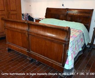 Letto matrimoniale in legno massello