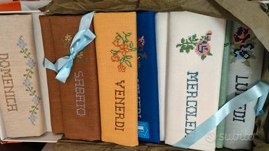 Asciugamani viso ricamati