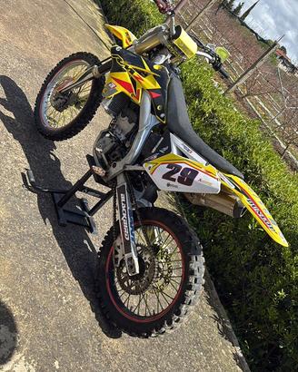 Suzuki RM-Z 250