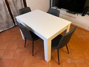 Tavolo allungabile sala da pranzo con sedie
