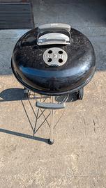 barbecue Weber a carbonella