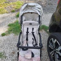 Passeggino leggero fino a 20 kg