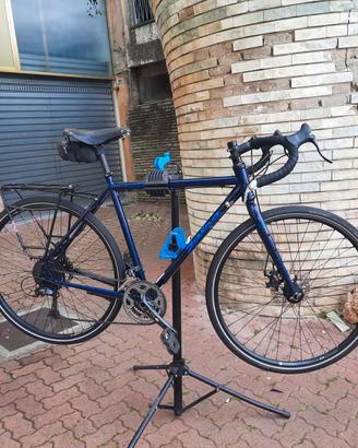 Bici gravel da turismo Salsa Marrakesh