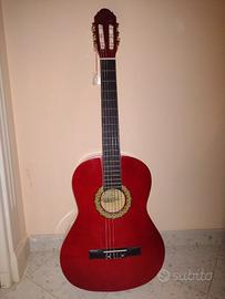 Disponibile chitarra classica