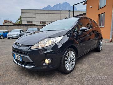 FORD FIESTA 1.4 GPL *OK NEOPATENTATI*