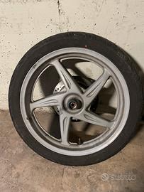 Cerchi e gomme sh 125/150