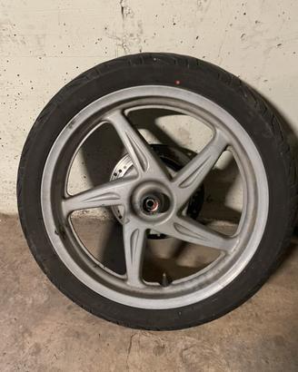 Cerchi e gomme sh 125/150