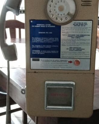 Telefono pubblico a gettoni anni 70