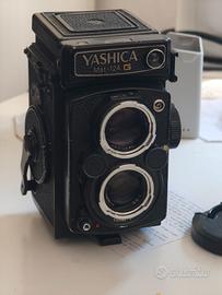 macchina fotografica biottica Yashica mat 124