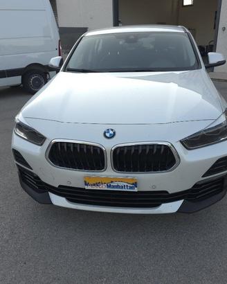 BMW X2 sDrive18d Business-X