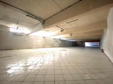 MAGAZZINO A COLLEGNO