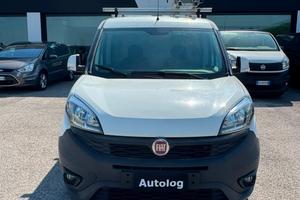 Fiat Doblo Doblò 1.4 T-Jet Natural Power PC-TN Car