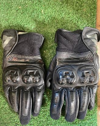 Guanti dainese taglia M nuovi