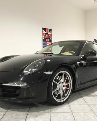 Porsche 911 3.8 Carrera 4S Coupé PDK