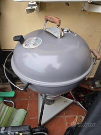 Barbecue a carbone Kettle edizione 70° anniversari