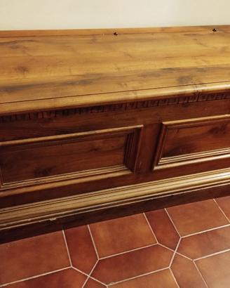Cassapanca in legno