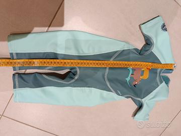 tuta Decathlon adatta per piscina