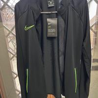 Tuta dry-fit Nike nuova