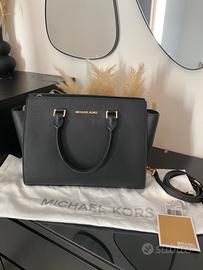 Borsa Michael Kors Selma Medium Messenger - Nero