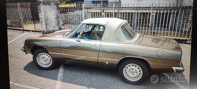 Alfaromeo Duetto 2000 ct