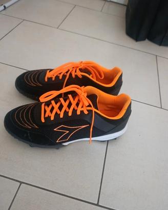 scarpe calcetto