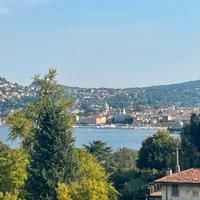 Zona Villa Olmo, 3 locali con balcone vista lago