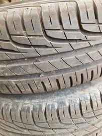 Gomme Uniroyal 175/65-14 con cerchi