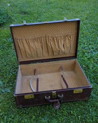 Valigia marrone in pelle anni ’40/50 vintage