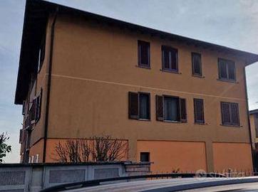 Immobile in asta di 76 m² con 3 locali e box auto 