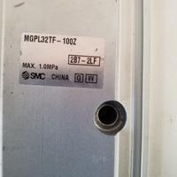 cilindro pneumatico smc guidato