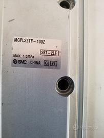 cilindro pneumatico smc guidato