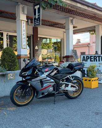 HONDA CBR 600 RR