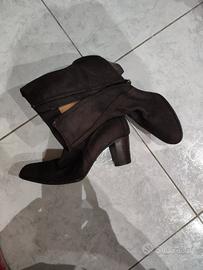 stivaletti in pelle 40