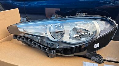 Faro/fanale ant.  lato guida Alfa Romeo Giulia 
