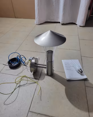 Lampada esterna Livarno Lux con sensore – Nuova