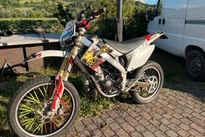 HM 50