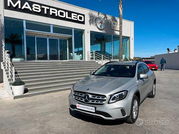 MERCEDES GLA 180 d Automatic Business Extra