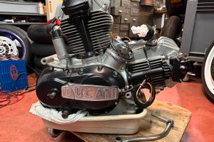 Ducati 750 S