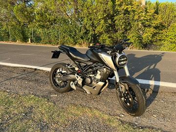 Honda CB 125 R