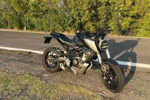 Honda CB 125 R