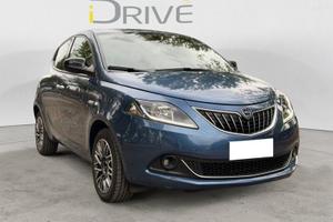Lancia Ypsilon 1.0 FireFly Hybrid GOLD.