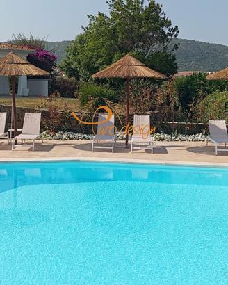 Ombrelloni in paglia per piscine
