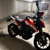 KTM Duke 125 ABS