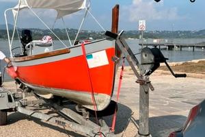 barca motore e carrello 