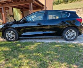 FORD FOCUS del 2019 con 100cv e 74KW