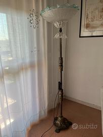 Lampada in bronzo con vetro di murano